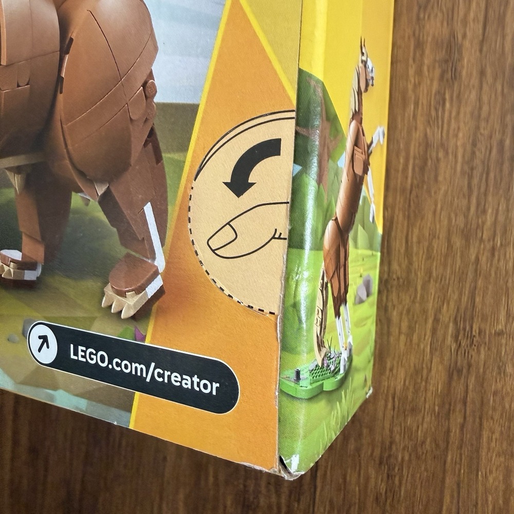 LEGO 31166 Creator 3 in 1 Beautiful Horse Bear Deer 685 Pieces New Animals Woods - Picture 9 of 11